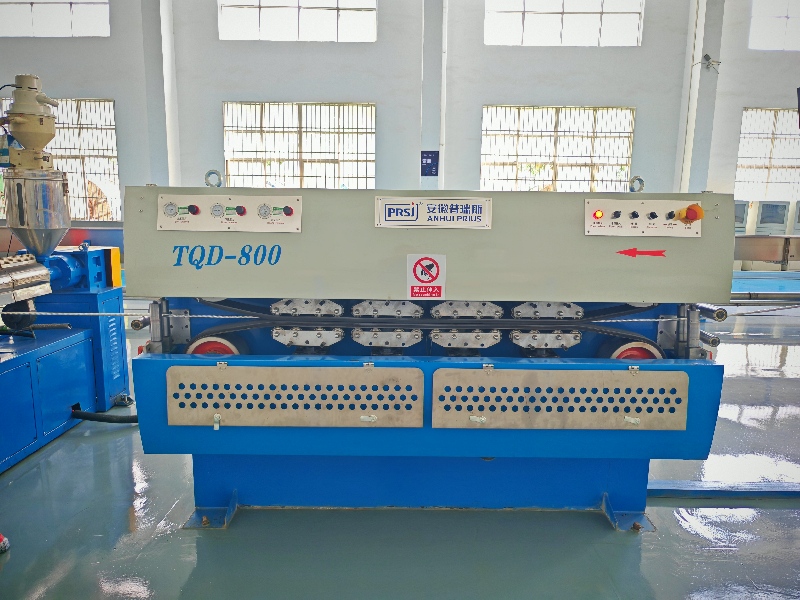 Pneumatic and mechanical haul-off equipment